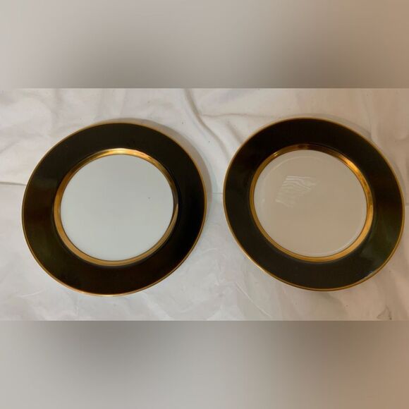New Fitz & Floyd RENAISSANCE Black & Gold 5 1/4" Saucer replacement set of 2 - Picture 1 of 3